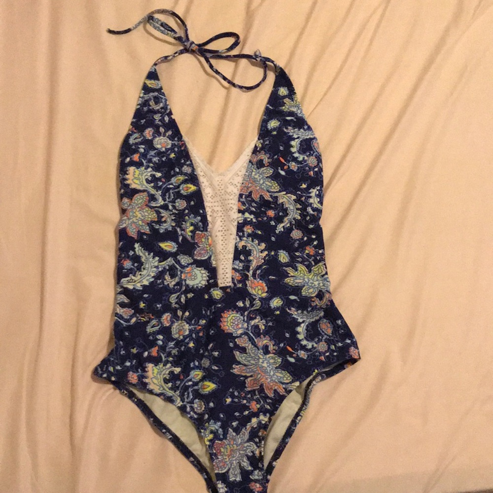 One piece swimsuit
